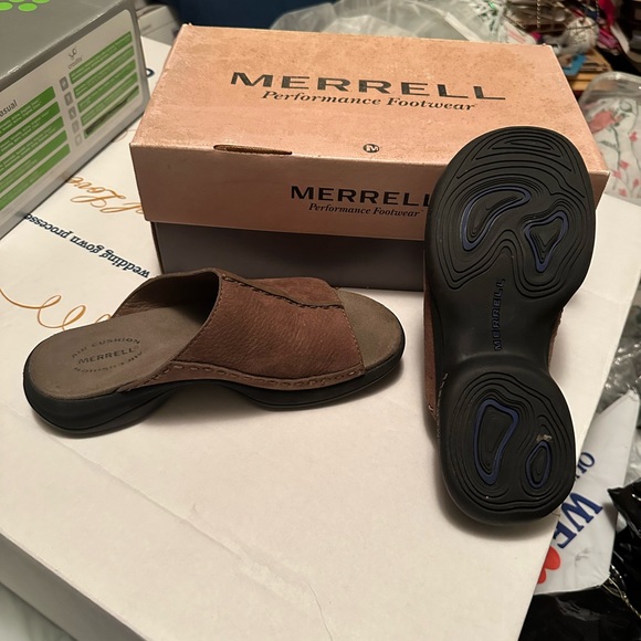 Merrell topo swing sandals, smoke, Size 7 NEW - Picture 3 of 4